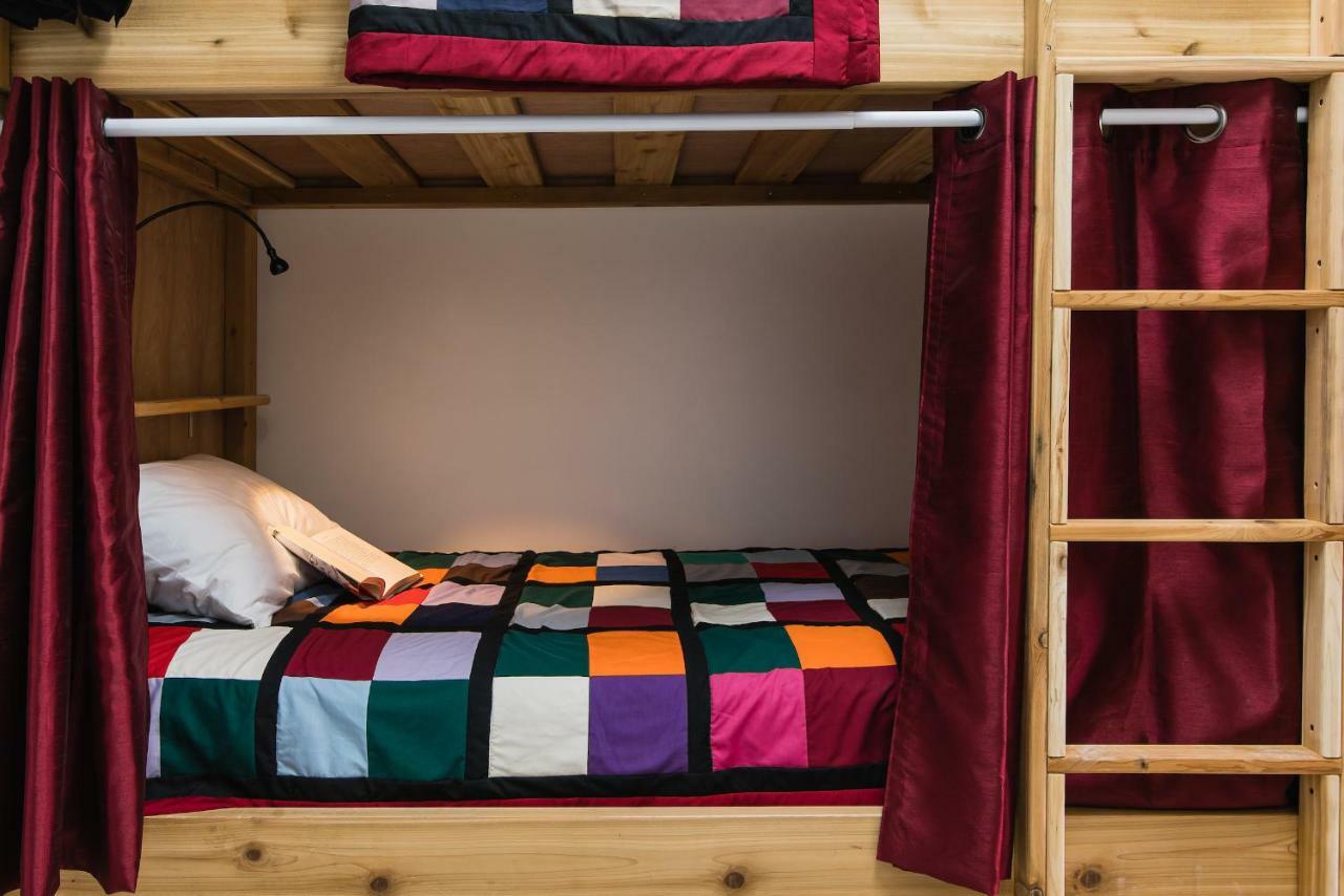 Out East Hostels - Rocky Harbour Bagian luar foto