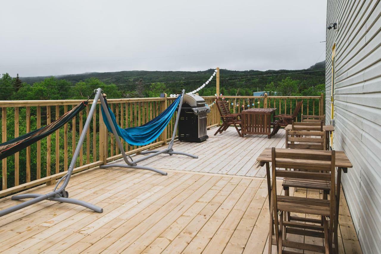 Out East Hostels - Rocky Harbour Bagian luar foto