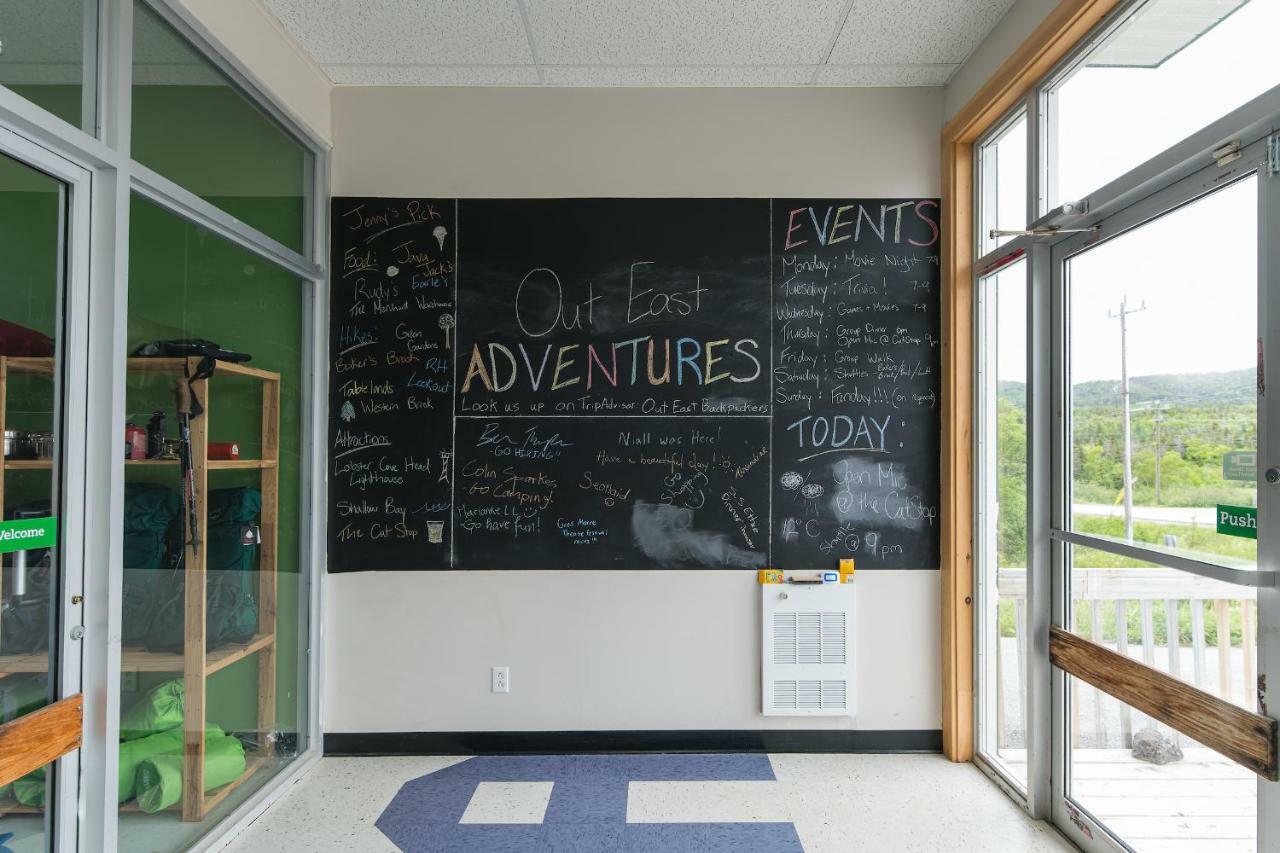 Out East Hostels - Rocky Harbour Bagian luar foto